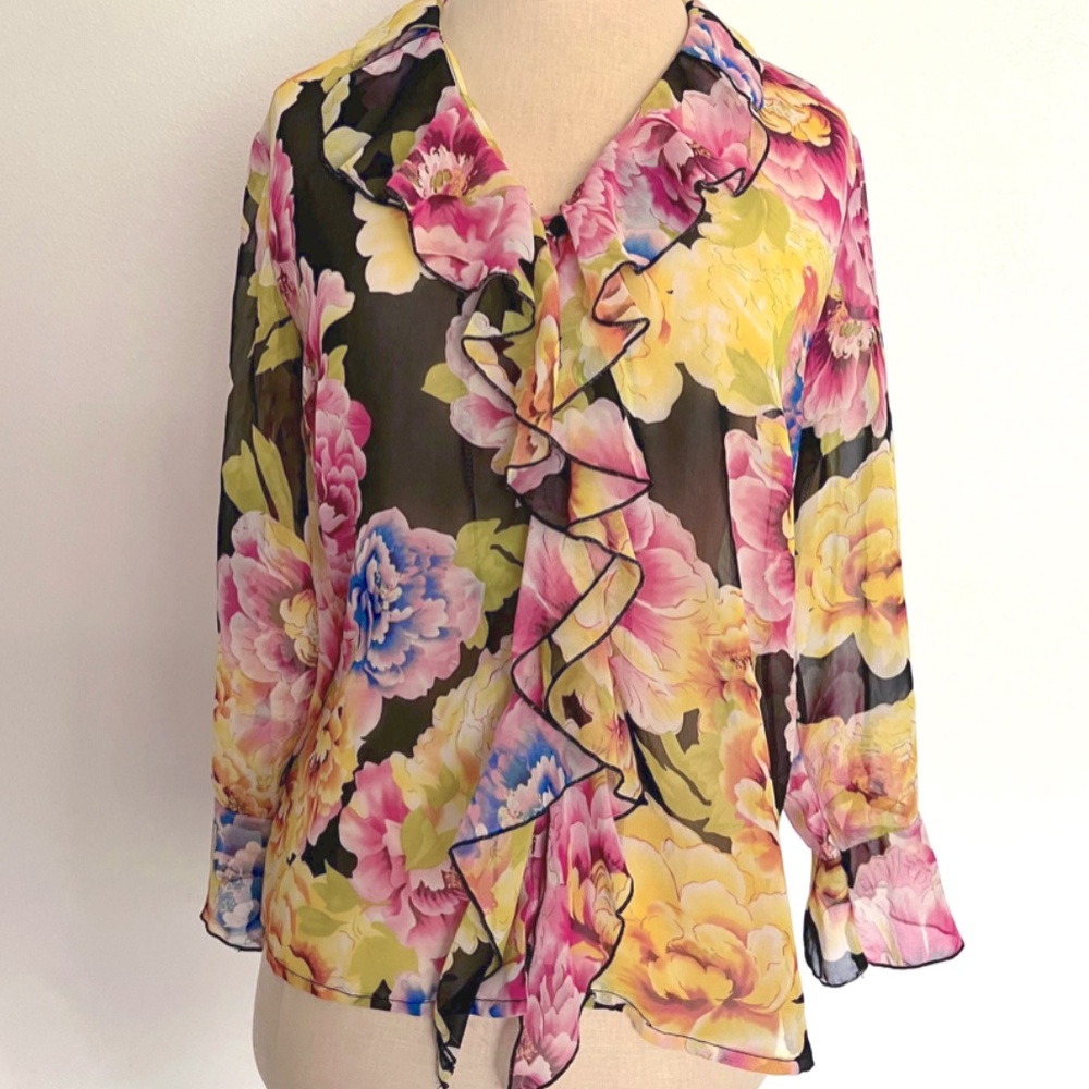 Eleganica Floral Peonies Ruffle Top Size Medium